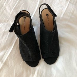 Black women’s 9 wedges